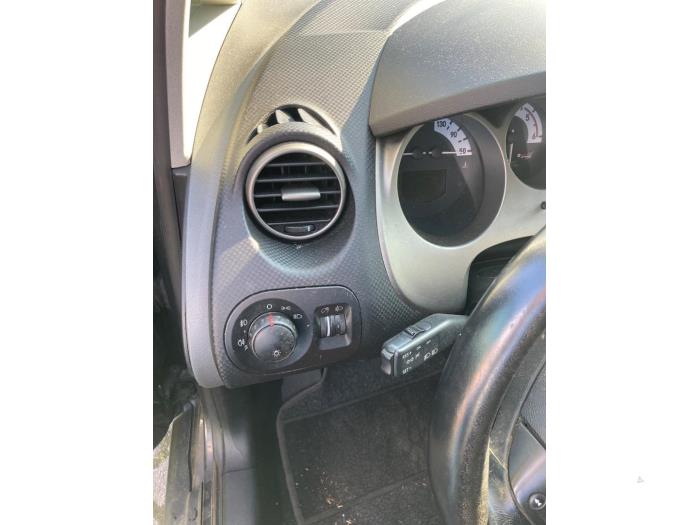 Seat Altea 2.0 TDI 16V Sloopvoertuig (2006, Zwart)