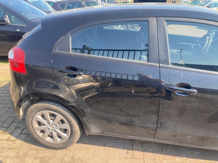 Kia Rio III 1.1 CRDi VGT 12V Sloopvoertuig (2012, Zwart)