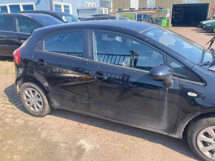 Kia Rio III 1.1 CRDi VGT 12V Sloopvoertuig (2012, Zwart)