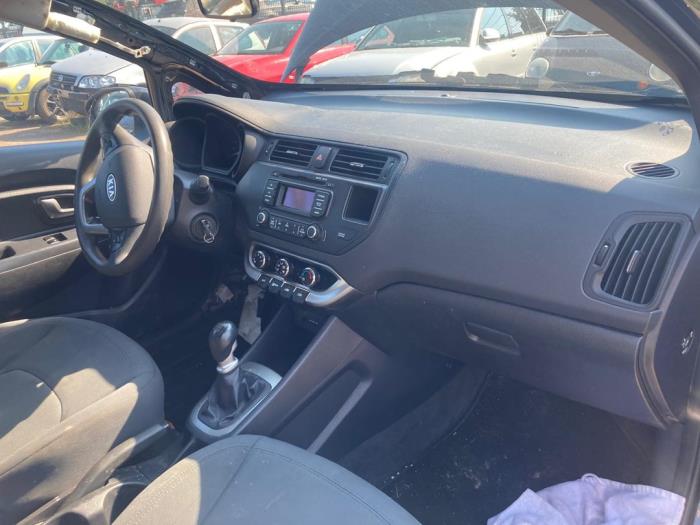 Kia Rio III 1.1 CRDi VGT 12V Sloopvoertuig (2012, Zwart)