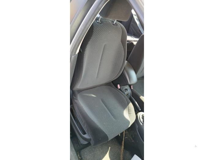 Citroen C4 Berline 1.6 16V Sloopvoertuig (2005, Grijs)