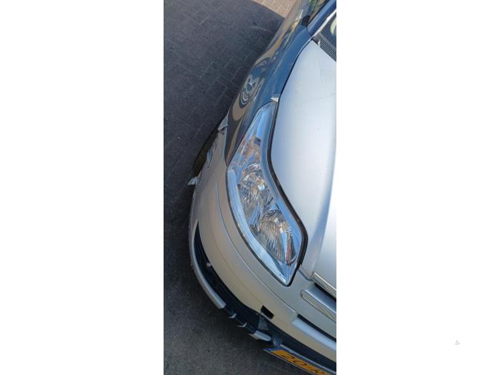 Citroen C4 Berline 1.6 16V Sloopvoertuig (2005, Grijs)