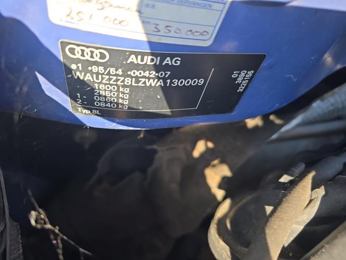 Audi A3 1.6 Sloopvoertuig (1998, Blauw)