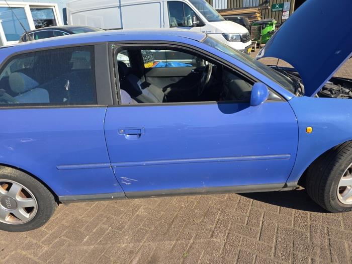 Audi A3 1.6 Sloopvoertuig (1998, Blauw)