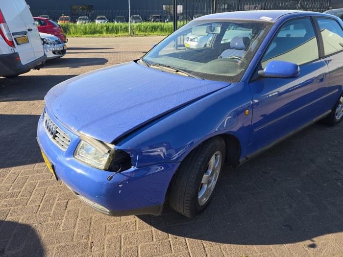Audi A3 1.6 Sloopvoertuig (1998, Blauw)