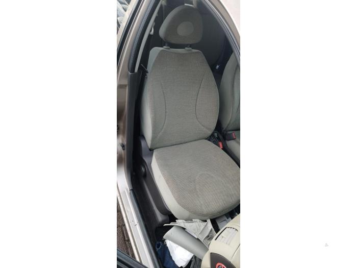 Nissan Micra 1.2 16V Sloopvoertuig (2007, Bruin)