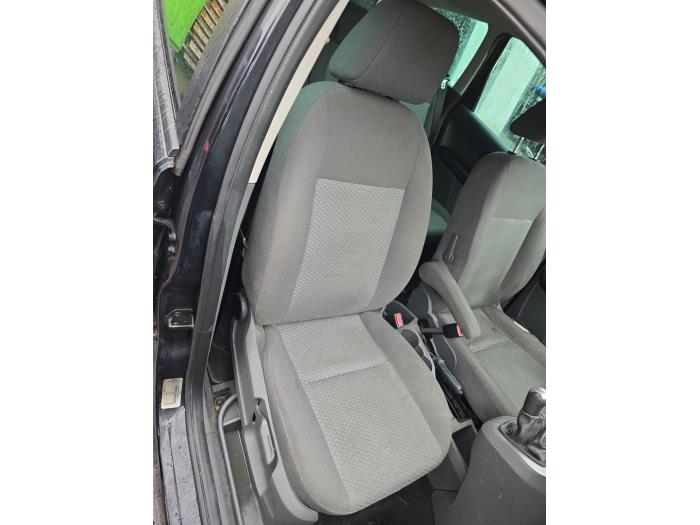 Ford Focus C-Max 1.8 16V Sloopvoertuig (2006, Zwart)