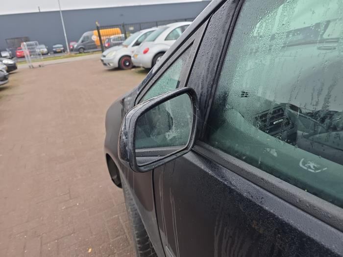 Ford Focus C-Max 1.8 16V Sloopvoertuig (2006, Zwart)