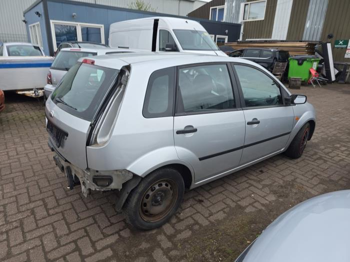 Ford Fiesta 5 1.3 Sloopvoertuig (2005, Grijs)