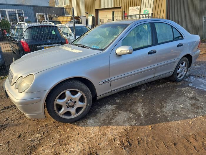 Mercedes C-Klasse Sloopvoertuig (2003, Grijs)