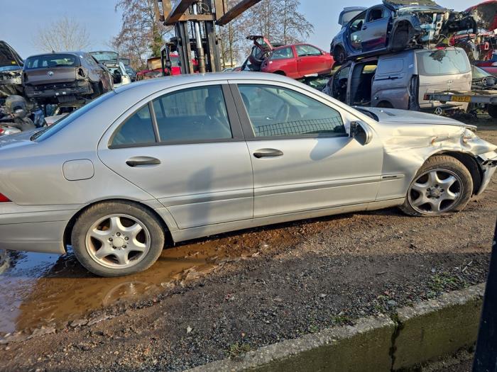Mercedes C-Klasse Sloopvoertuig (2003, Grijs)