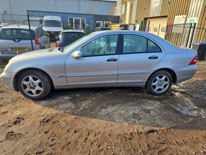 Mercedes C-Klasse Sloopvoertuig (2003, Grijs)