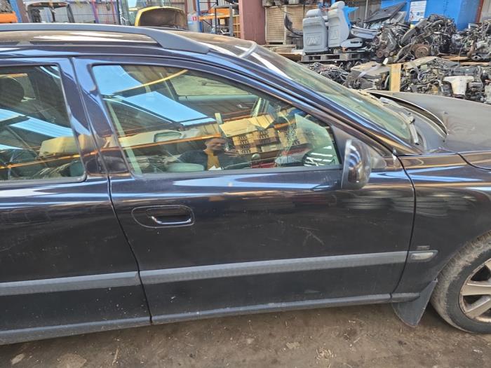 Volvo V70 2.4 D5 20V Sloopvoertuig (2003, Zwart)