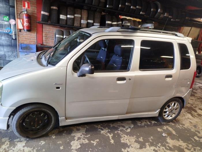 Suzuki Wagon-R+ 1.3 16V Sloopvoertuig (2002, Grijs)