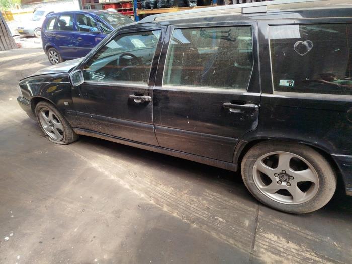 Volvo V70 2.5 TDI Sloopvoertuig (2000, Zwart)