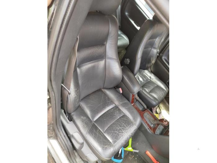 Volvo V70 2.5 TDI Sloopvoertuig (2000, Zwart)
