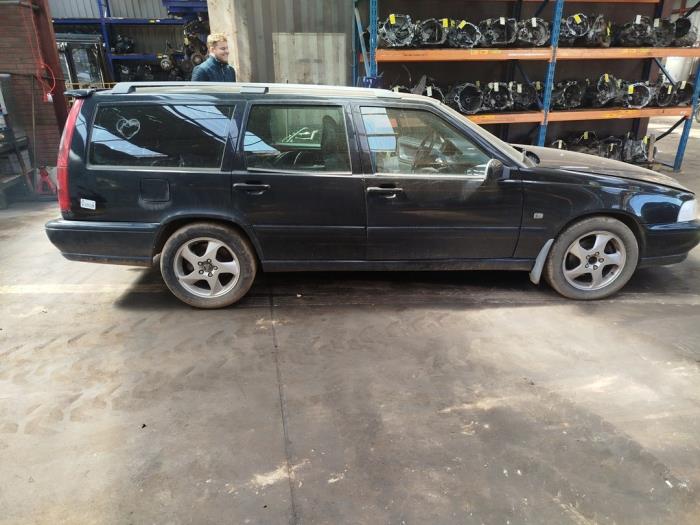 Volvo V70 2.5 TDI Sloopvoertuig (2000, Zwart)