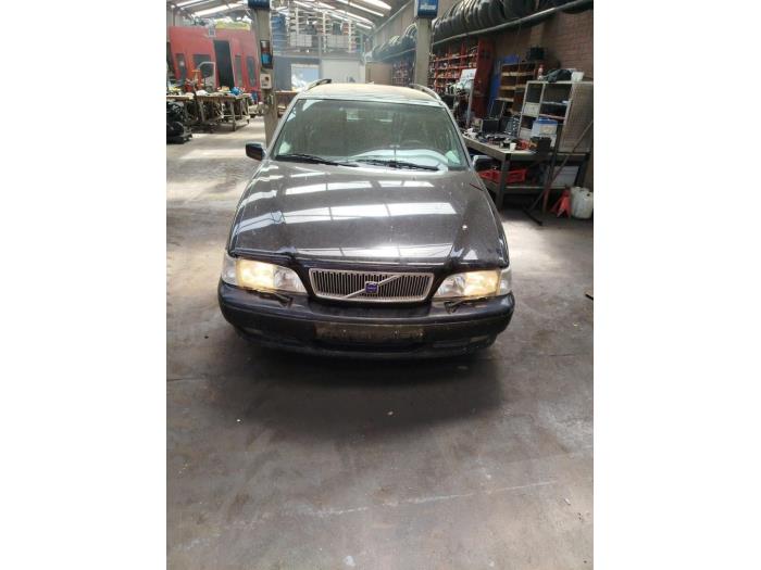 Volvo V70 2.5 TDI Sloopvoertuig (2000, Zwart)