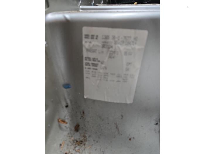 Volkswagen Passat 2.0 Sloopvoertuig (2001, Grijs)