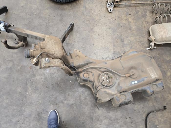 Volkswagen Passat 2.0 Sloopvoertuig (2001, Grijs)