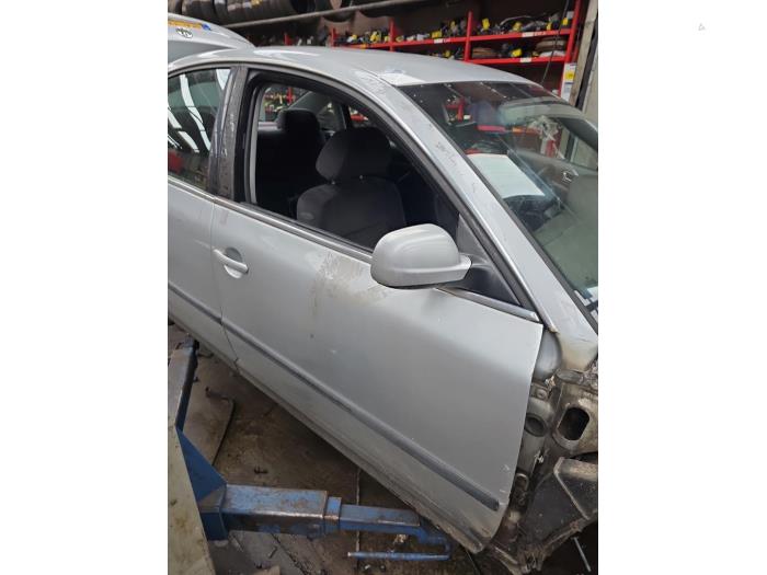 Volkswagen Passat 2.0 Sloopvoertuig (2001, Grijs)