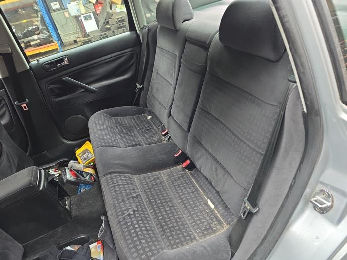 Volkswagen Passat 2.0 Sloopvoertuig (2001, Grijs)