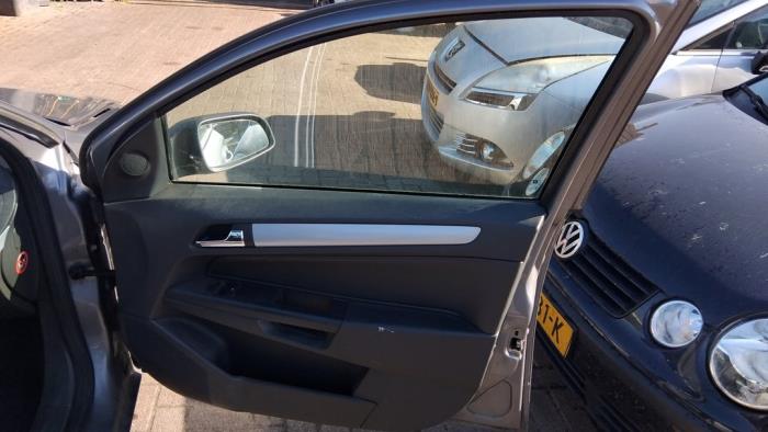 Opel Astra H SW 1.6 16V Twinport Sloopvoertuig (2005, Grijs)