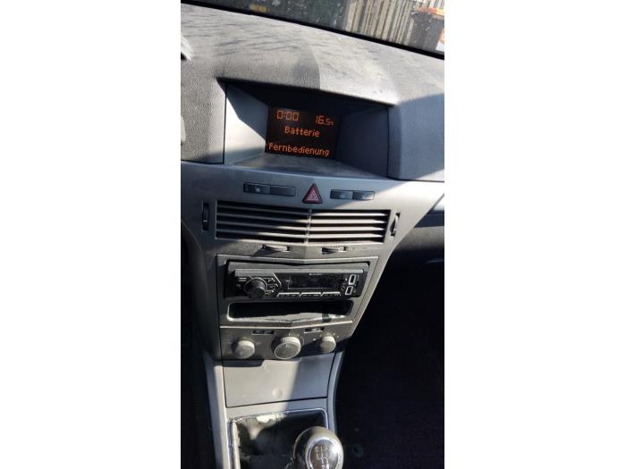 Opel Astra H SW 1.6 16V Twinport Sloopvoertuig (2005, Grijs)