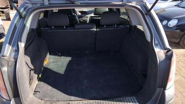 Opel Astra H SW 1.6 16V Twinport Sloopvoertuig (2005, Grijs)
