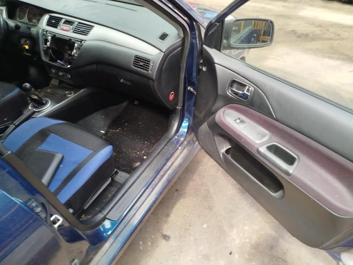 Mitsubishi Lancer Wagon 1.6 16V Sloopvoertuig (2008, Donker, Blauw)