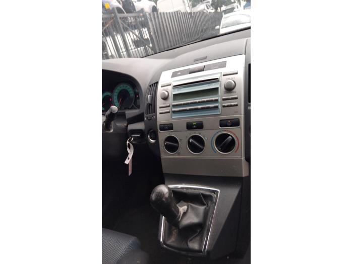 Toyota Corolla Verso 2.2 D-4D 16V Sloopvoertuig (2008, Grijs)