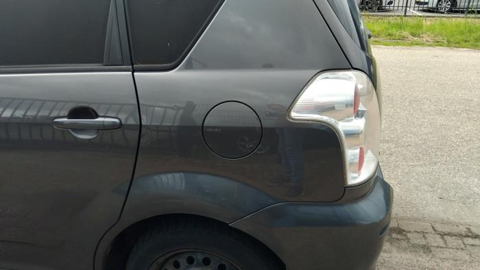 Toyota Corolla Verso 2.2 D-4D 16V Sloopvoertuig (2008, Grijs)