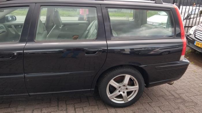 Volvo V70 2.4 D5 20V Sloopvoertuig (2007, Zwart)