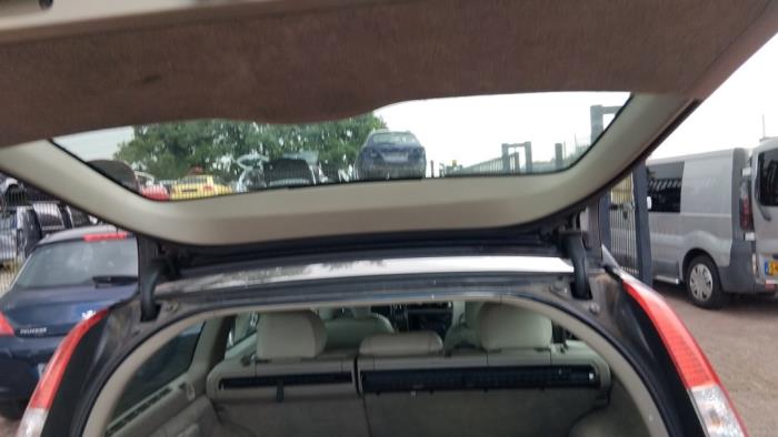 Volvo V70 2.4 D5 20V Sloopvoertuig (2007, Zwart)