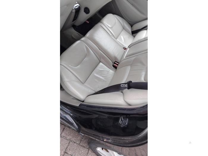 Volvo V70 2.4 D5 20V Sloopvoertuig (2007, Zwart)