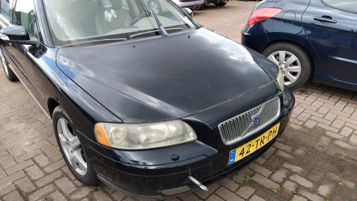 Volvo V70 2.4 D5 20V Sloopvoertuig (2007, Zwart)