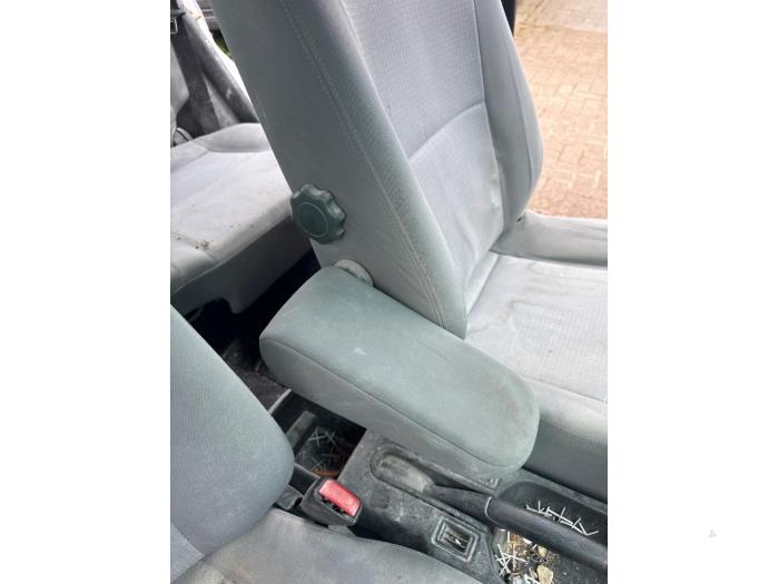 Mitsubishi Space Star 1.8 MPi 16V Sloopvoertuig (2003, Grijs)