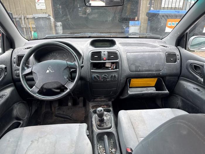 Mitsubishi Space Star 1.8 MPi 16V Sloopvoertuig (2003, Grijs)