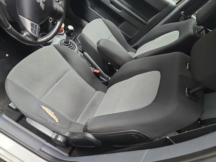 Mitsubishi Colt 1.3 16V Sloopvoertuig (2012, Wit)