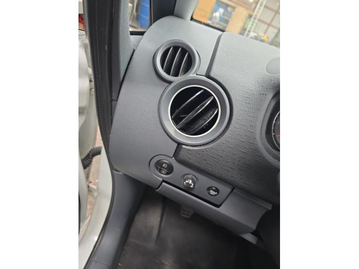 Mitsubishi Colt 1.3 16V Sloopvoertuig (2012, Wit)