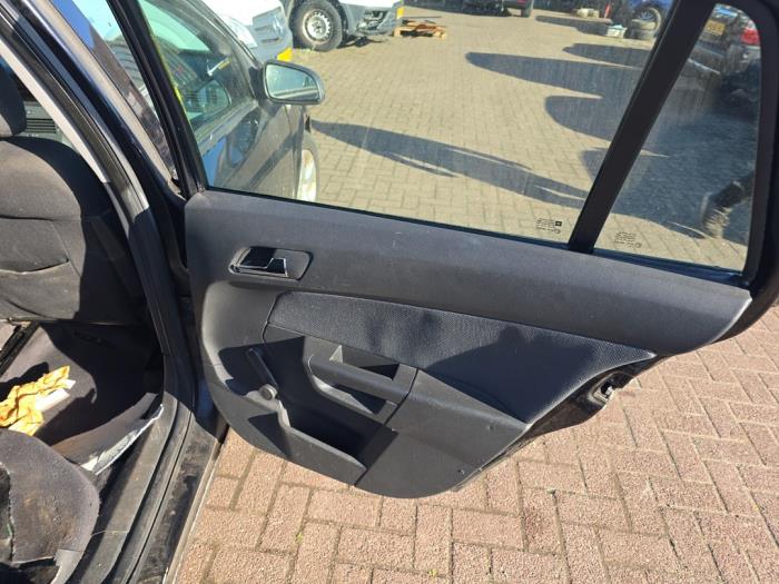 Opel Astra H SW 1.6 16V Twinport Sloopvoertuig (2006, Zwart)