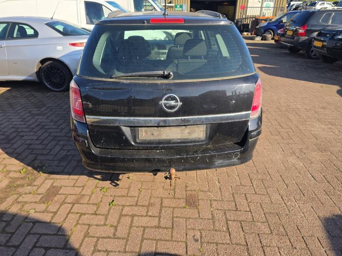 Opel Astra H SW 1.6 16V Twinport Sloopvoertuig (2006, Zwart)