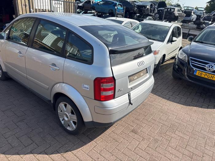 Audi A2 1.4 16V Sloopvoertuig (2000, Grijs)