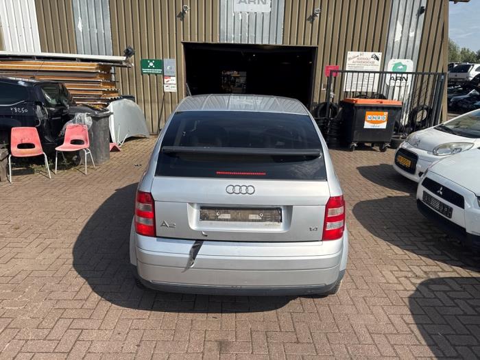 Audi A2 1.4 16V Sloopvoertuig (2000, Grijs)