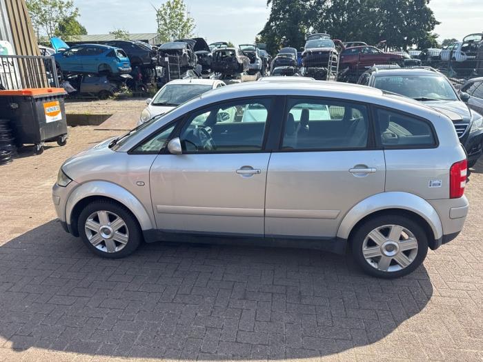 Audi A2 1.4 16V Sloopvoertuig (2000, Grijs)