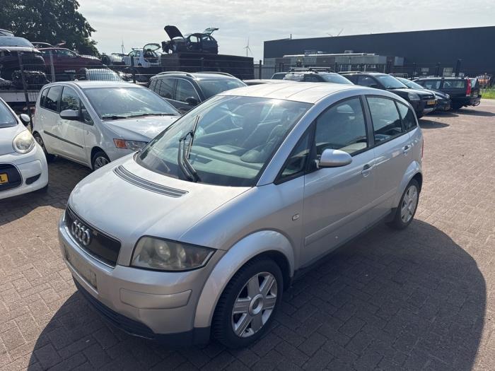Audi A2 1.4 16V Sloopvoertuig (2000, Grijs)