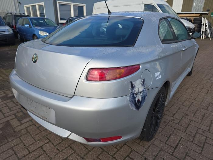 Alfa Romeo GT 1.8 Twin Spark 16V Sloopvoertuig (2007, Grijs)