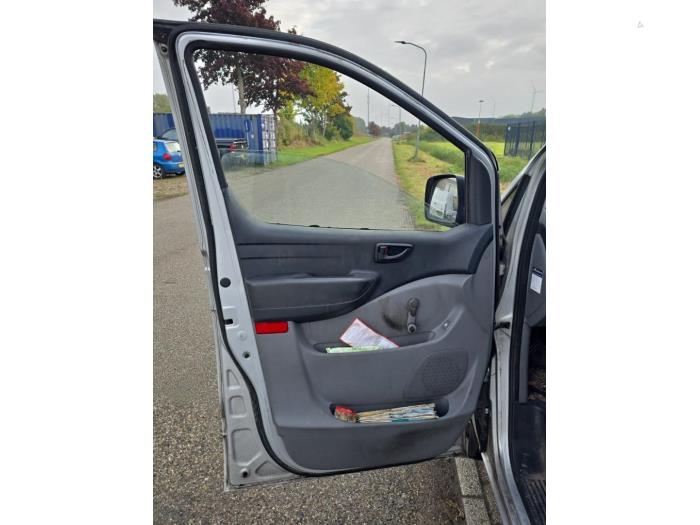 Hyundai H-300 2.5 CRDi Sloopvoertuig (2008, Grijs)