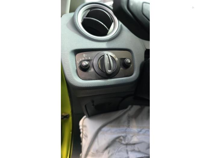 Ford Fiesta 6 1.6 TDCi 16V 90 Van Sloopvoertuig (2009, Groen)