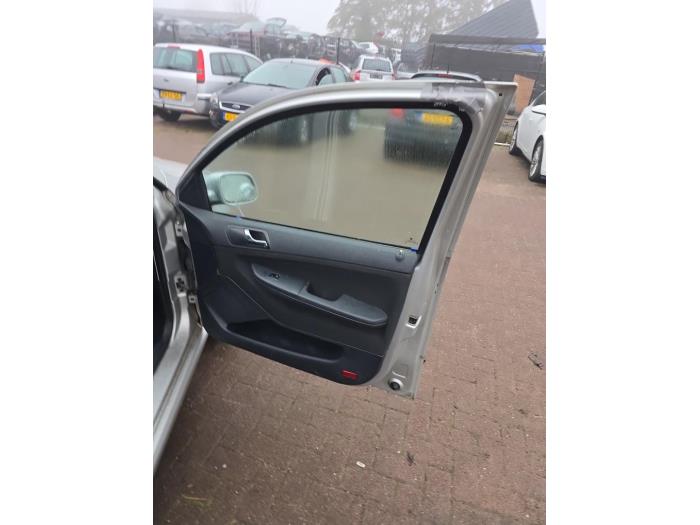 Skoda Fabia 1.4i 16V Sloopvoertuig (2004, Grijs)